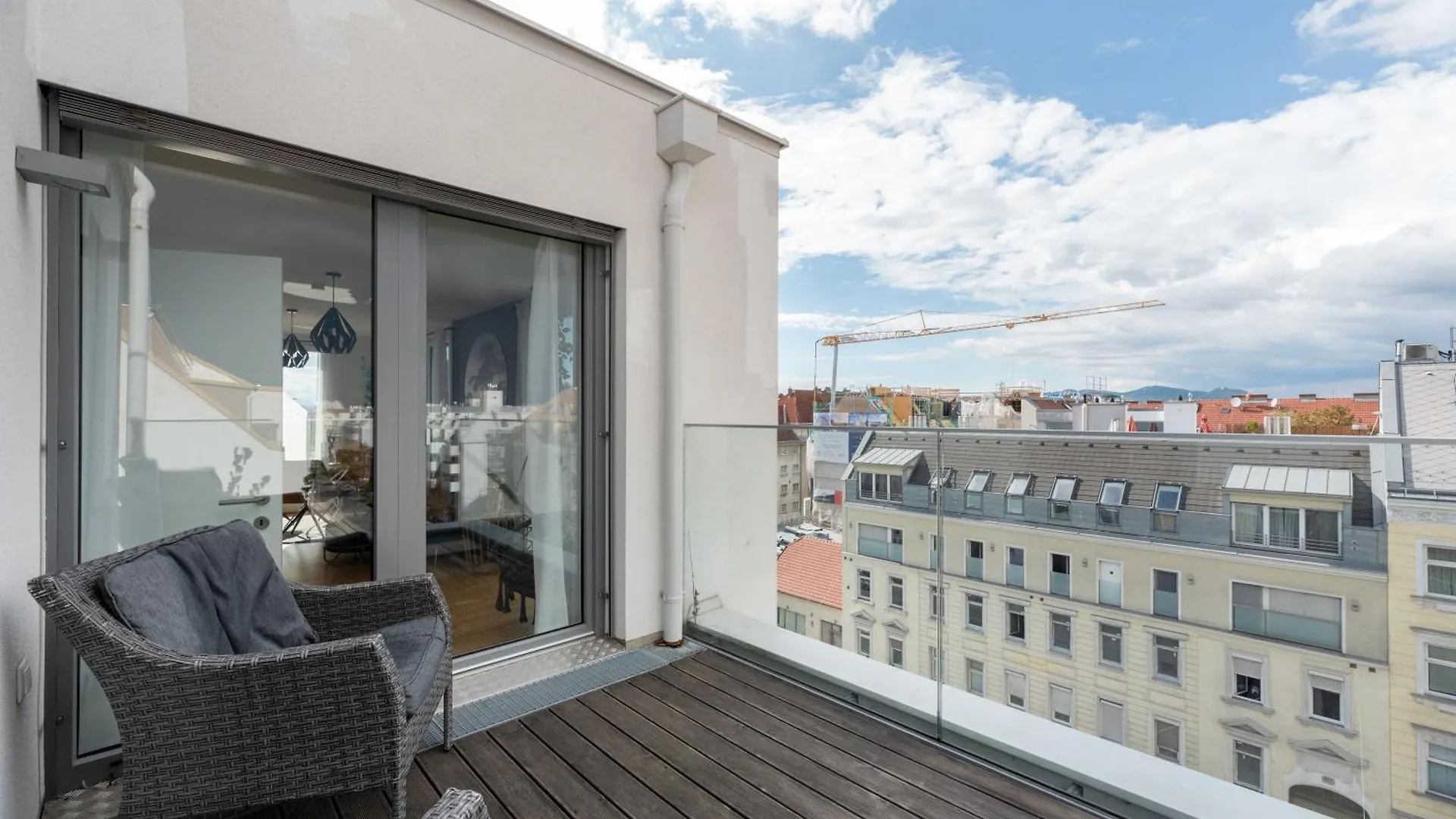 Apartment Mit Traumhafter Dachterrasse & Weitblick Βιέννη 0*,  Αυστρία