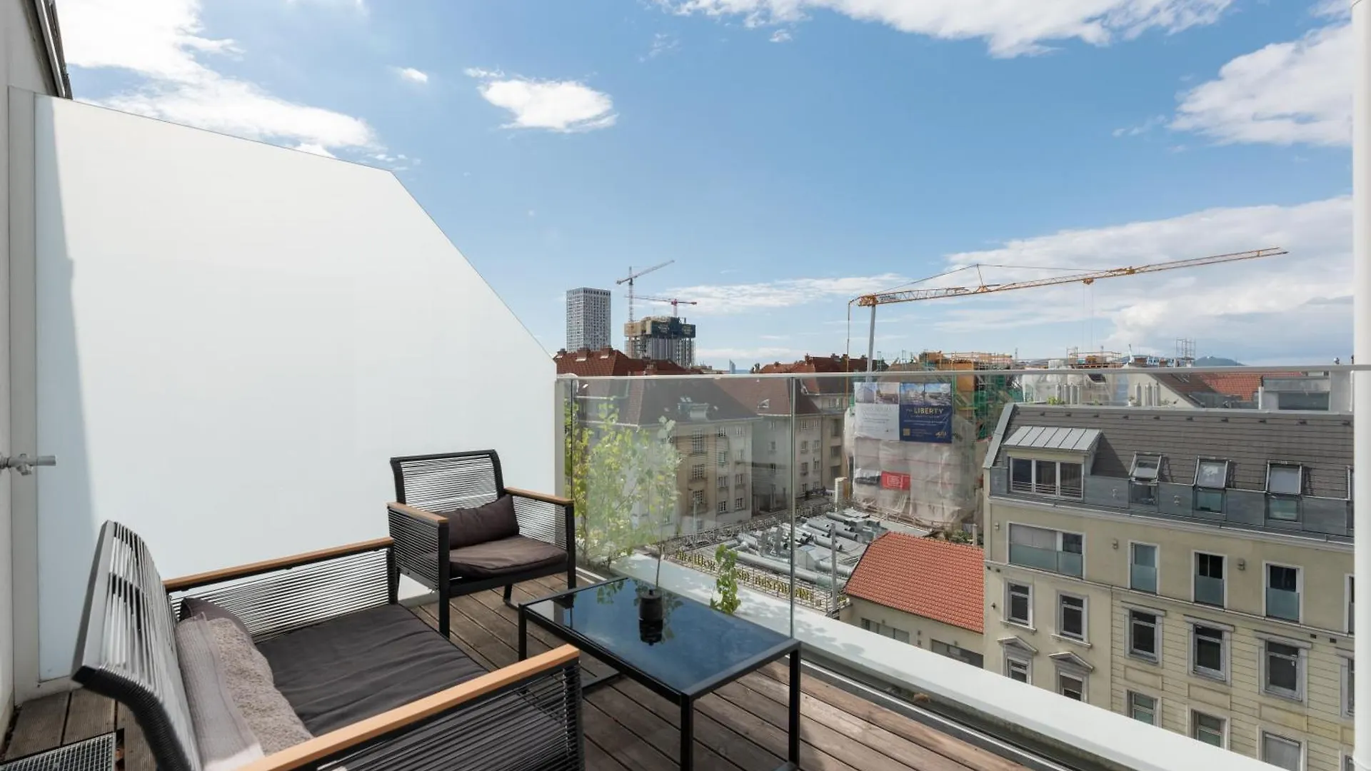 Apartment Mit Traumhafter Dachterrasse & Weitblick Vienna Austria